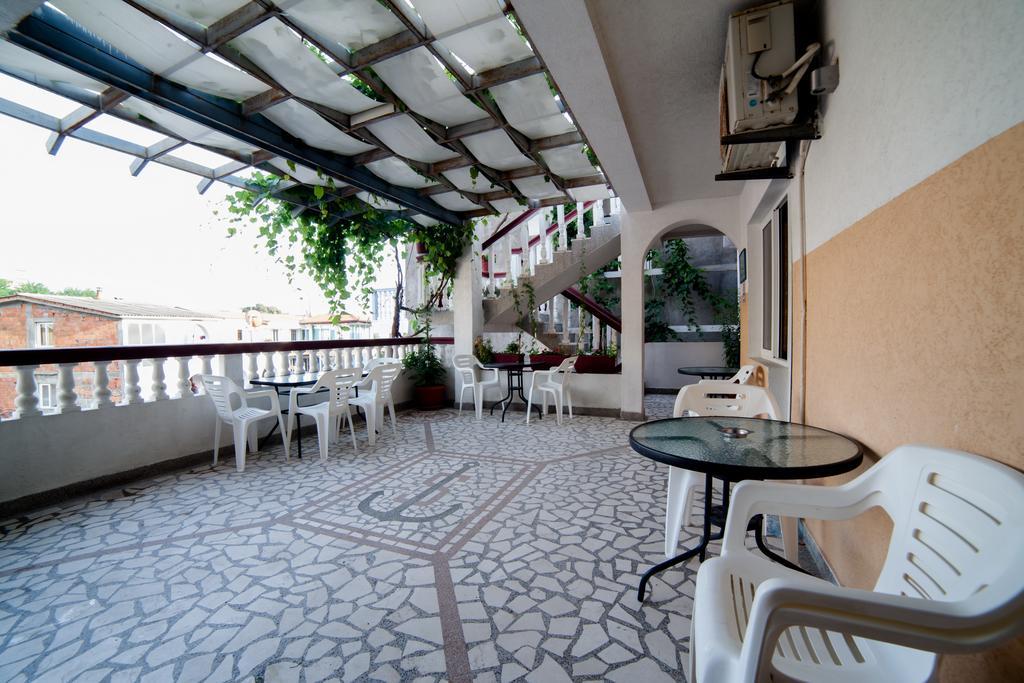 Guesthouse Sidro Ulcinj Exterior foto