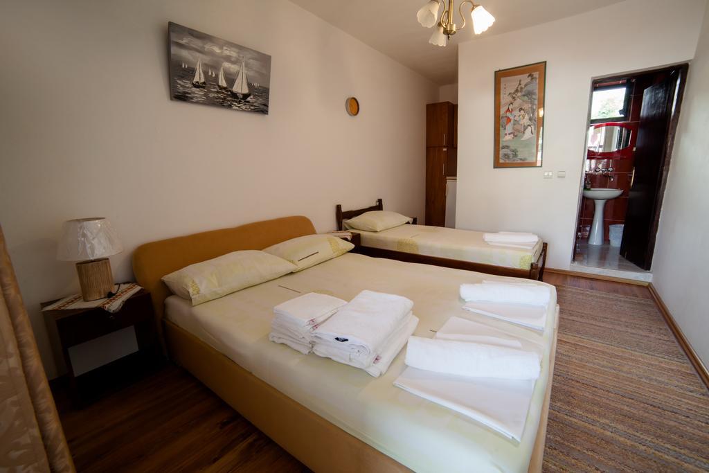 Guesthouse Sidro Ulcinj Exterior foto